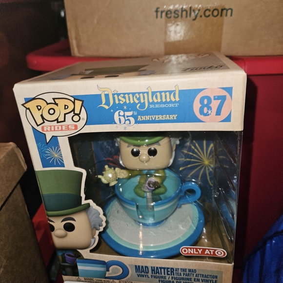 Funko Mad Tea Party Ride - Mad Hatter & Alice - Picture 2 of 11